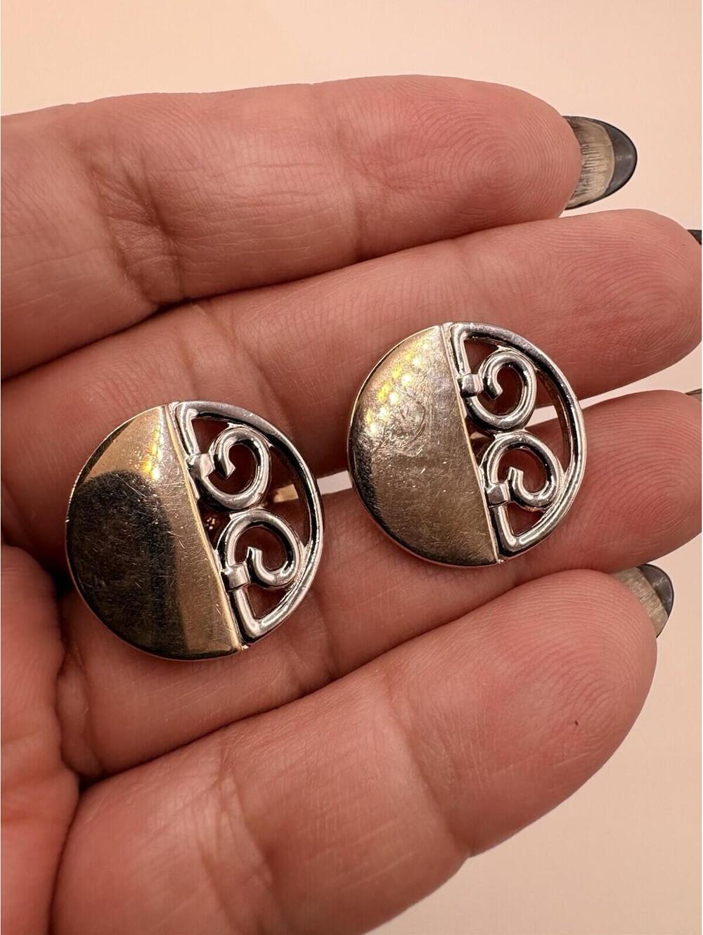 Collectors Item Vintage SWANK CUFF LINKS GOLD AND SILVER TONE